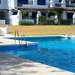 Tatil Evi Calahonda - Beachfront 2 Bedroom House Beautifully Revovated *
