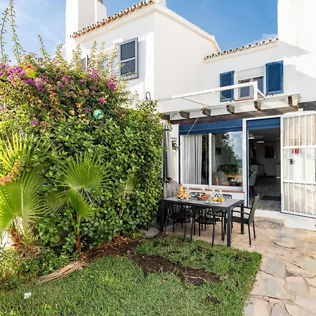 Calahonda - Beachfront 2 Bedroom House Beautifully Revovated Tatil Evi *